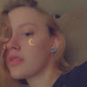 Meet your Posher, Izzy